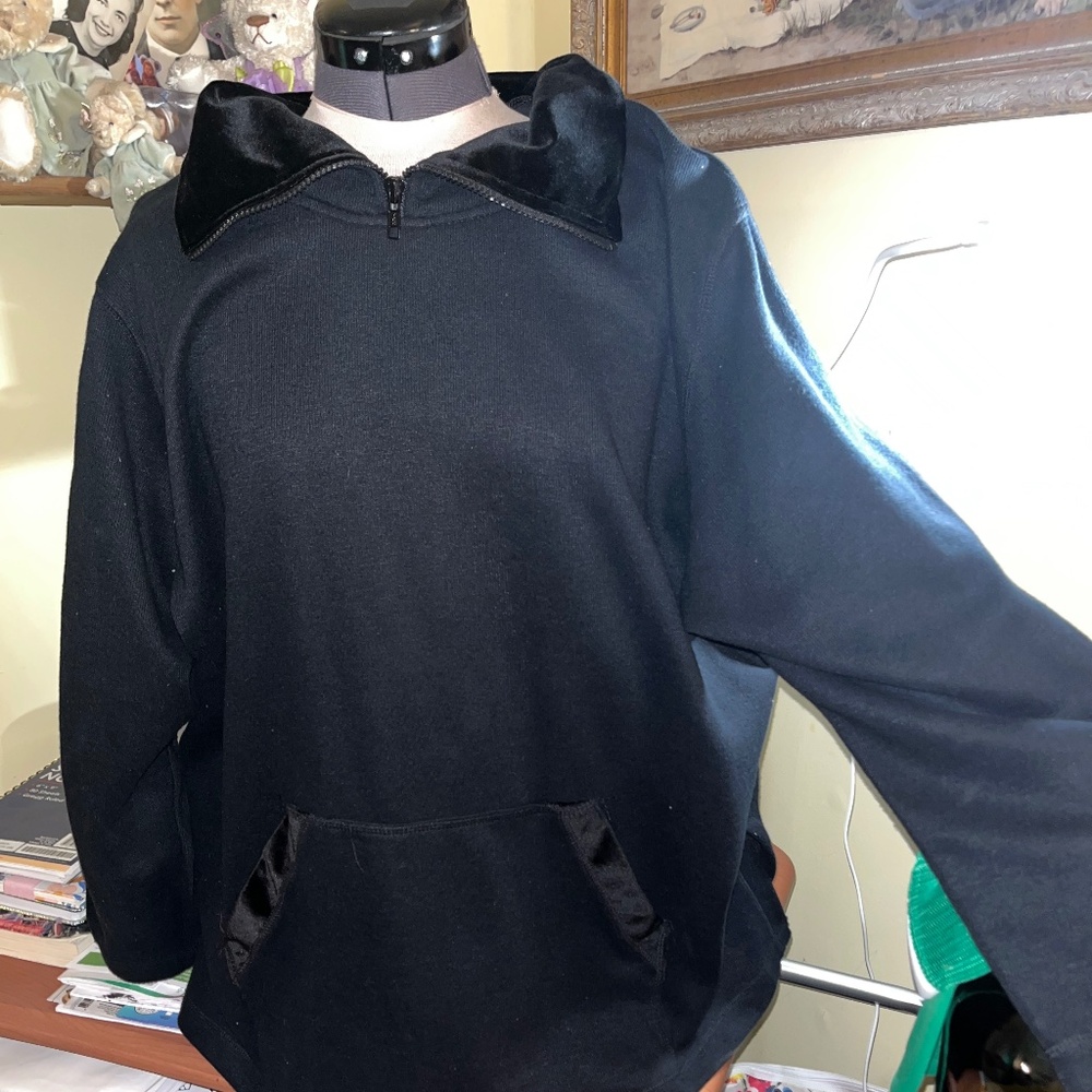 Black and black velvet dressy sweatshirt with zip collar